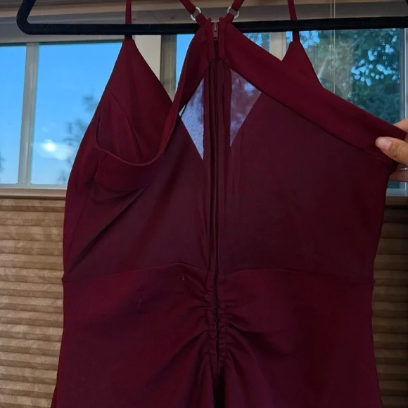 Emerald Sundae Womens Banded Bodycon Dress with v-neckline in burgundy/red - Picture 5 of 6